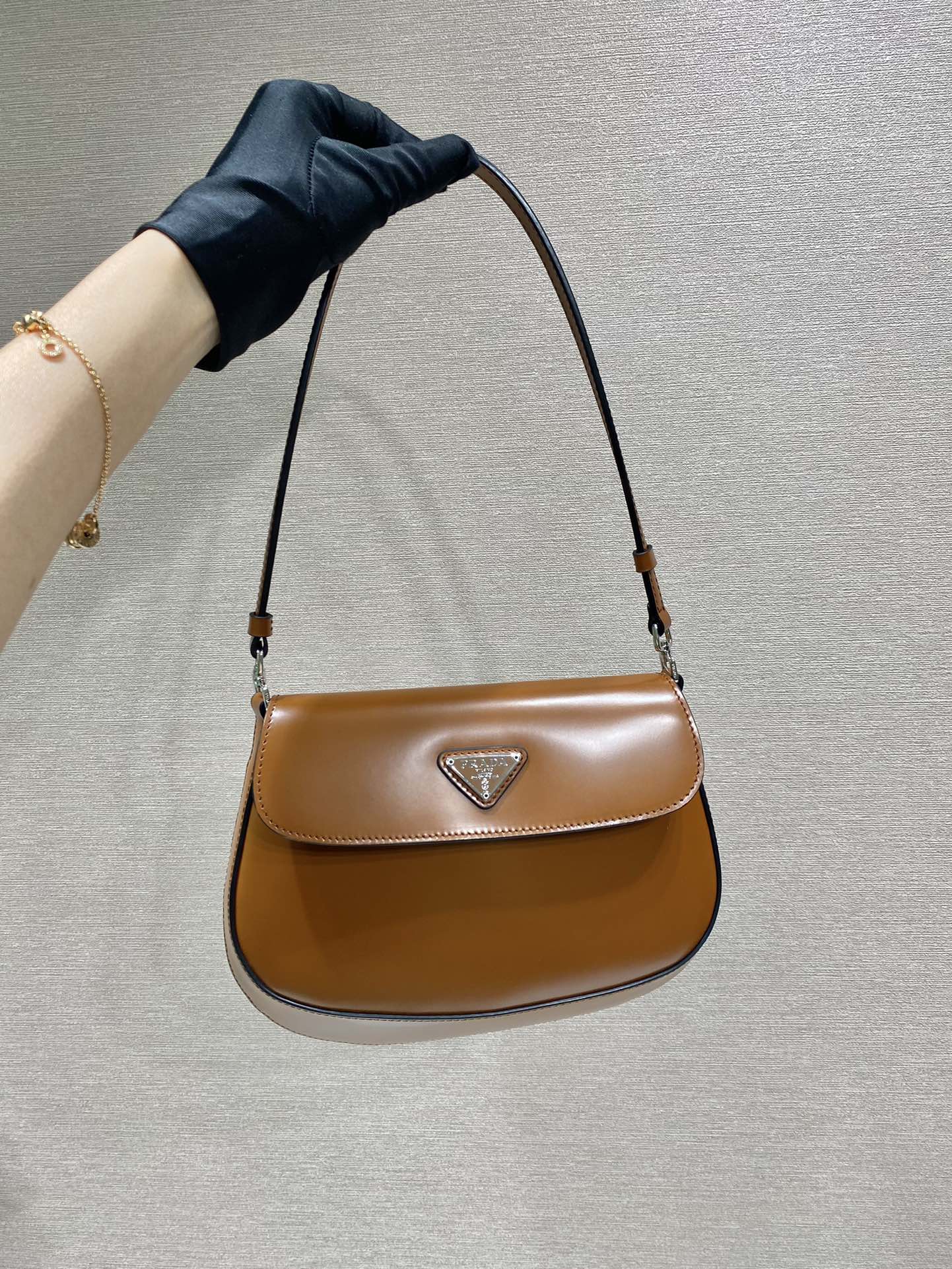 Prada_Cleo_Handbags-Pate